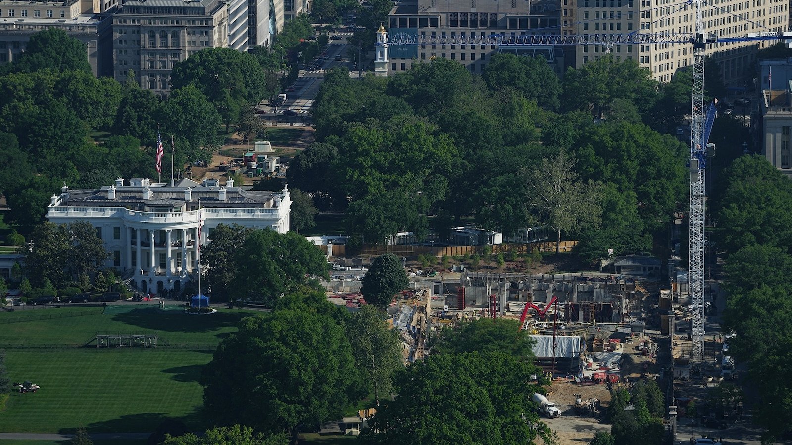 Los republicanos quieren asegurar mil millones de dólares para aspectos relacionados con la seguridad del proyecto de construcción del salón de baile de la Casa Blanca.